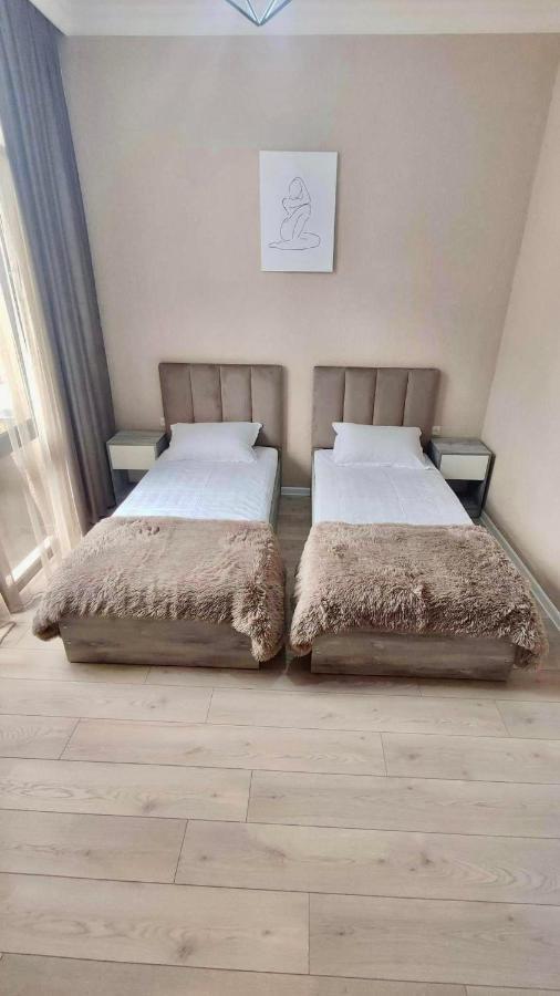 Guest House Nima Koetaisi Buitenkant foto